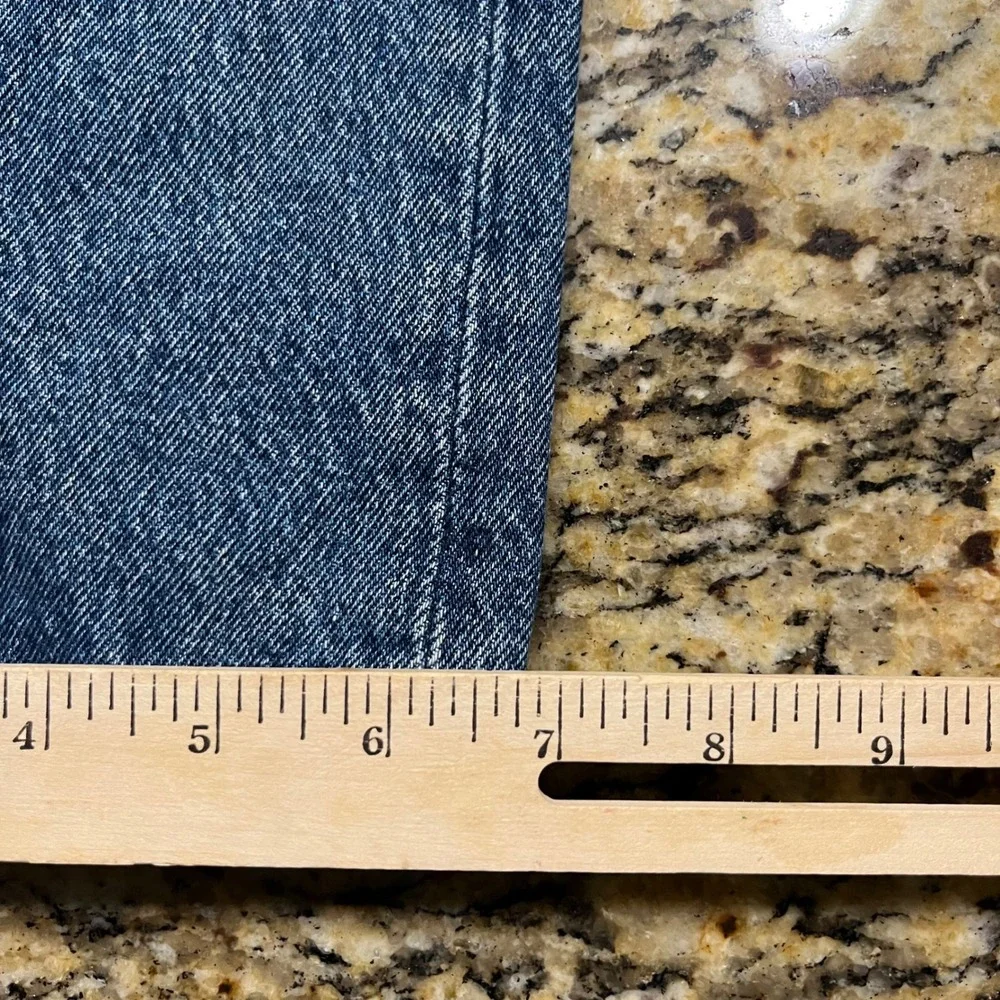 Levis Premium 501 Original Fit Straight Leg Jeans Medium Wash 26x30 Button Fly